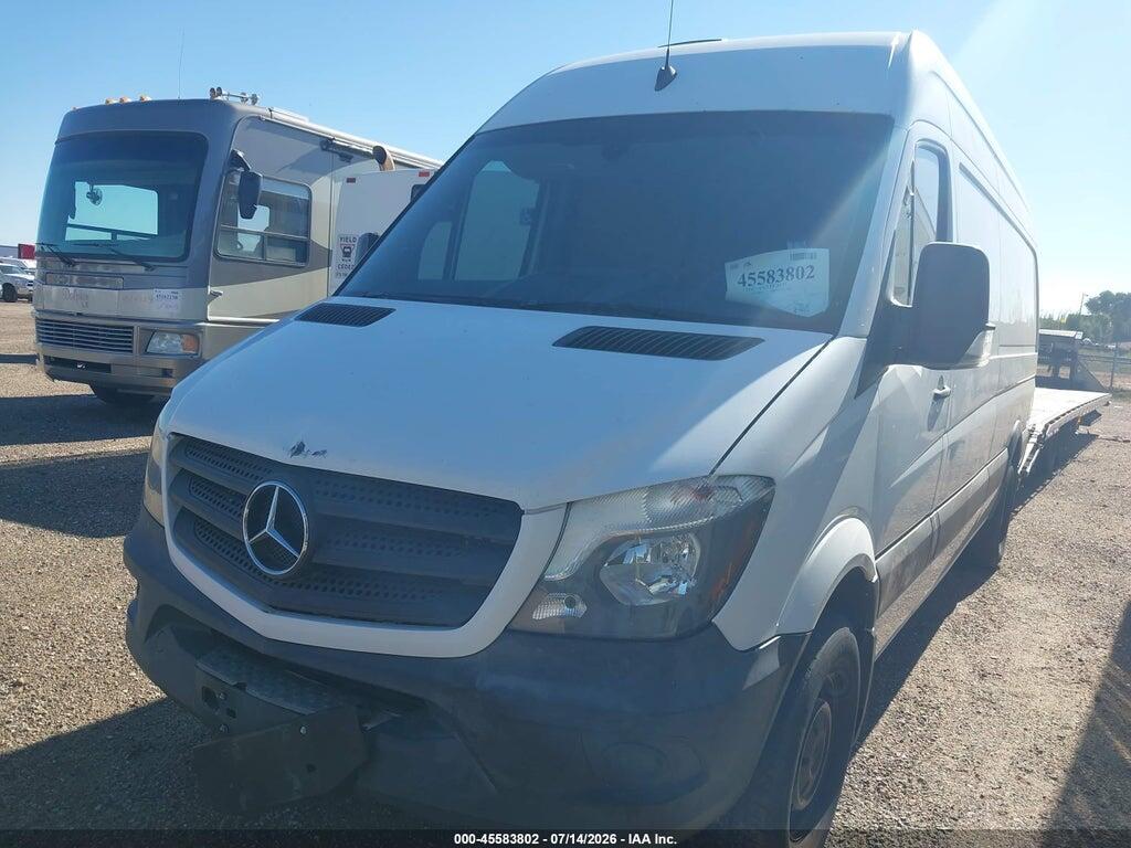 WD3PE8CD7HP523025 2017 MERCEDES-BENZ SPRINTER 2500 photo no. 2
