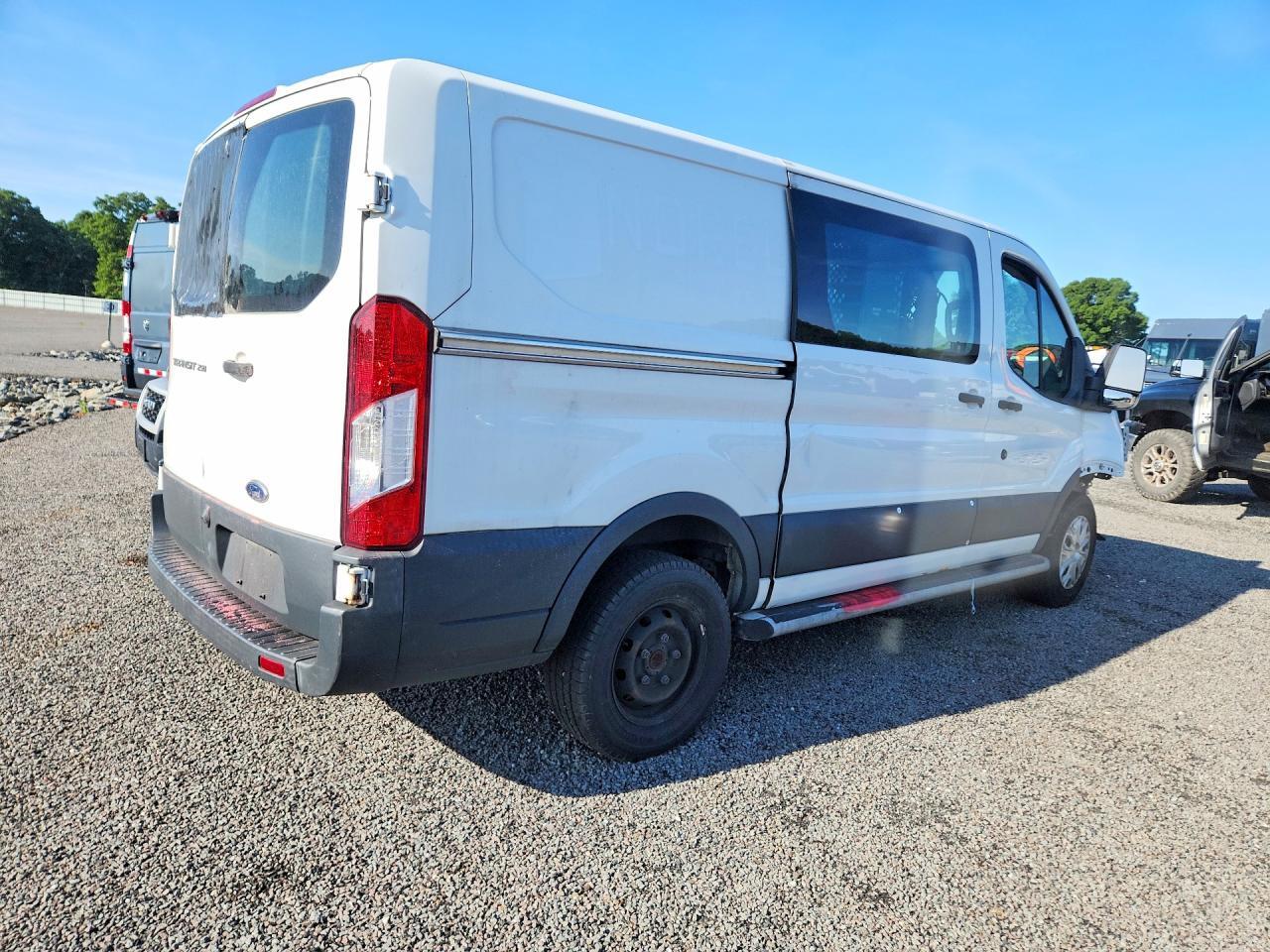2018 FORD TRANSIT T-250 — Фото 3 из 13