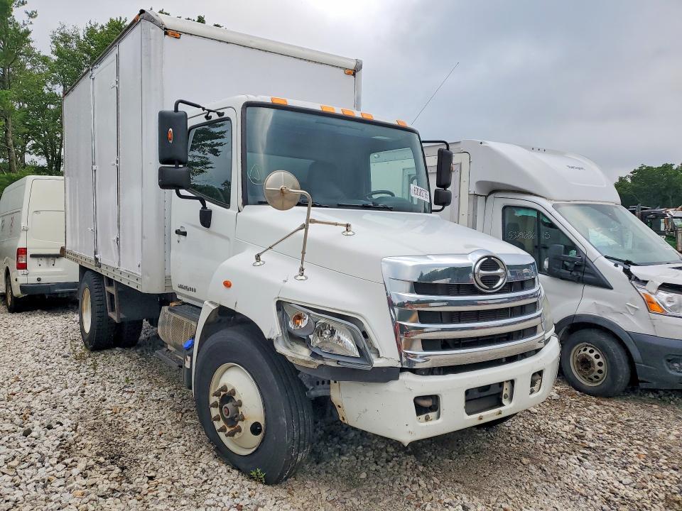 2016 HINO HINO 338 BOX TRUCK — Фото 4 из 13