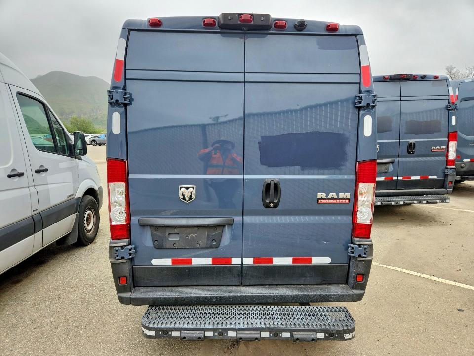 2021 RAM PROMASTER - DELIVERY VAN — Фото 6 из 13