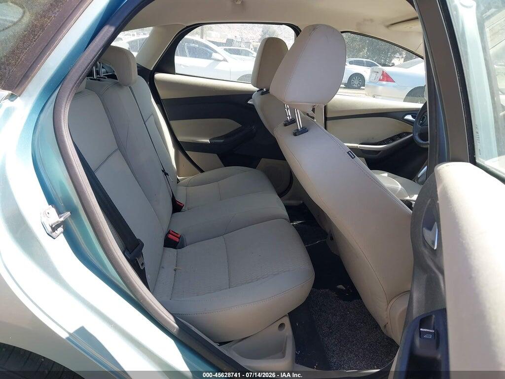 1FAHP3M2XCL438867 2012 FORD FOCUS photo no. 8