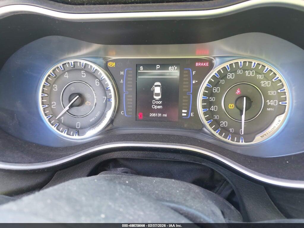 1C3CCCAB6FN711076 2015 CHRYSLER 200 photo no. 7