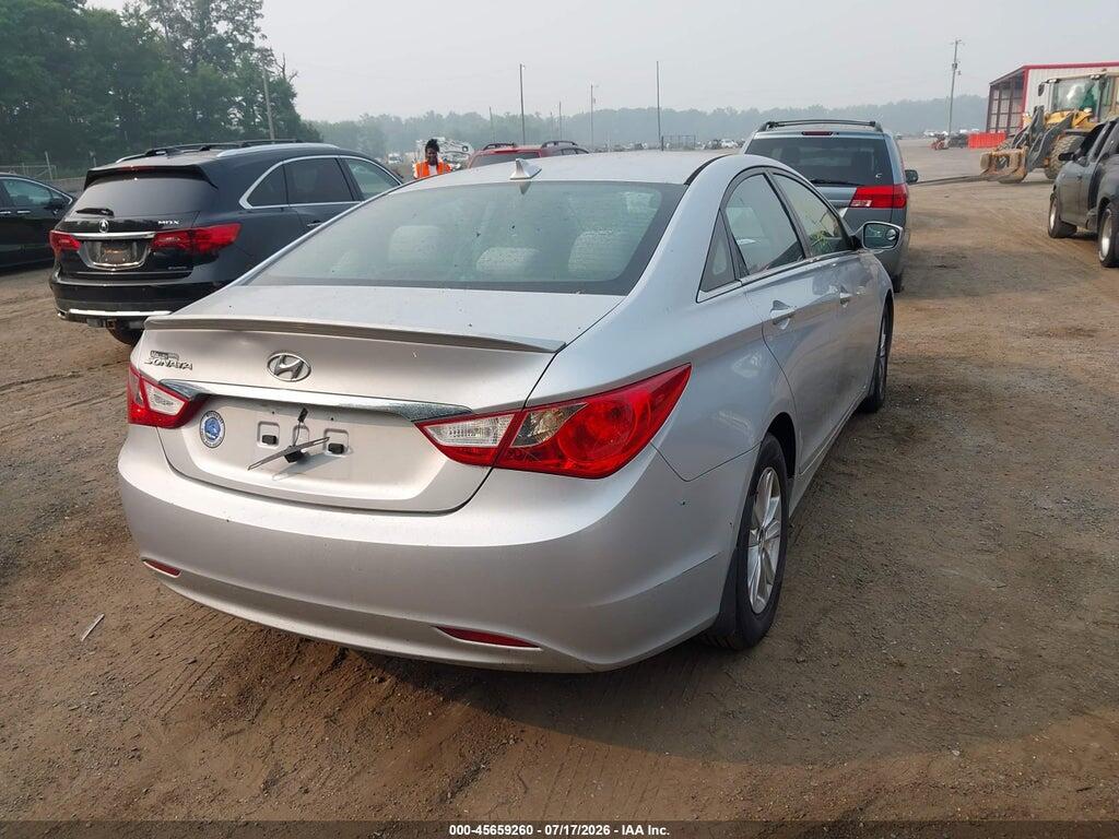 5NPEB4AC6DH513603 2013 HYUNDAI SONATA photo no. 4