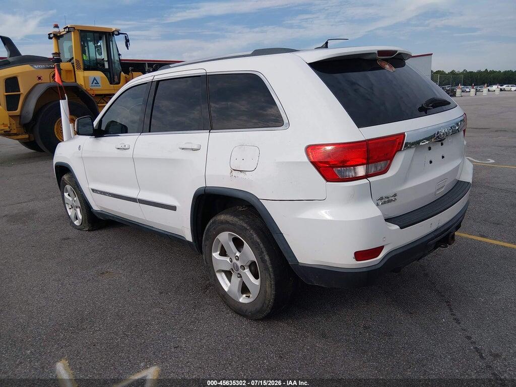1C4RJFAT9DC646142 2013 JEEP GRAND CHEROKEE photo no. 3