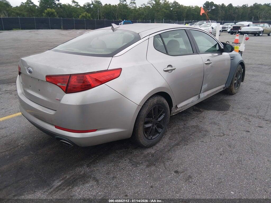 KNAGM4A79B5082917 2011 KIA OPTIMA photo no. 4