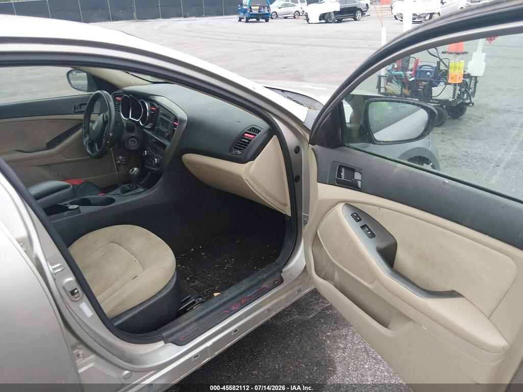 KNAGM4A79B5082917 2011 KIA OPTIMA photo no. 5