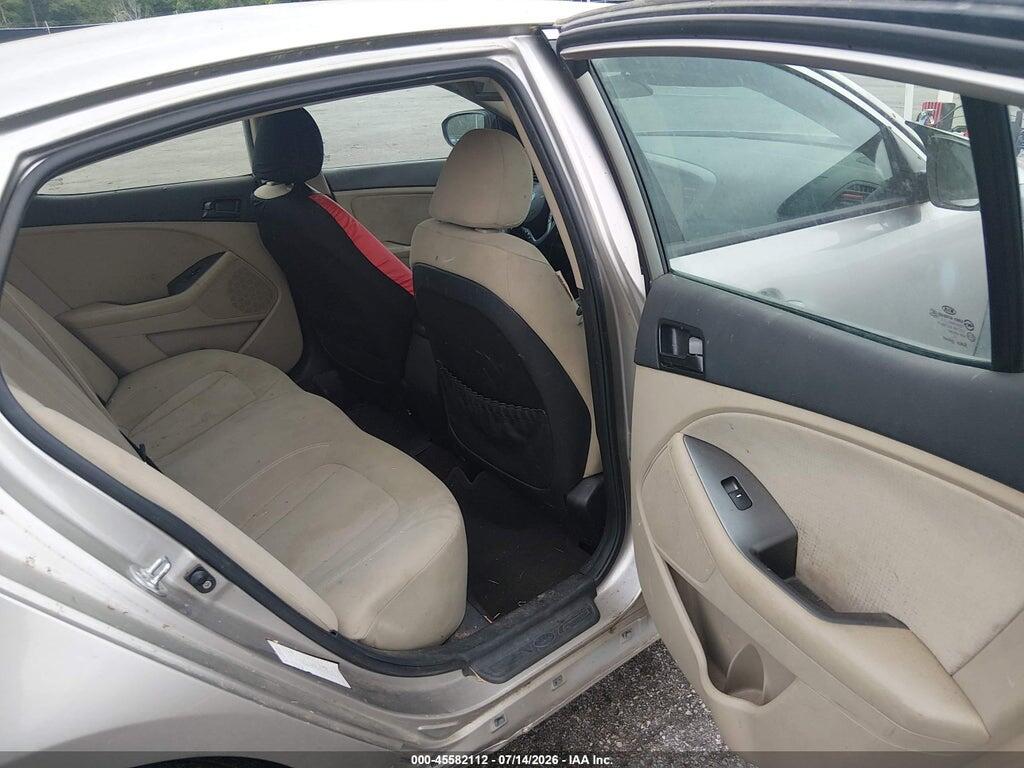 KNAGM4A79B5082917 2011 KIA OPTIMA photo no. 8