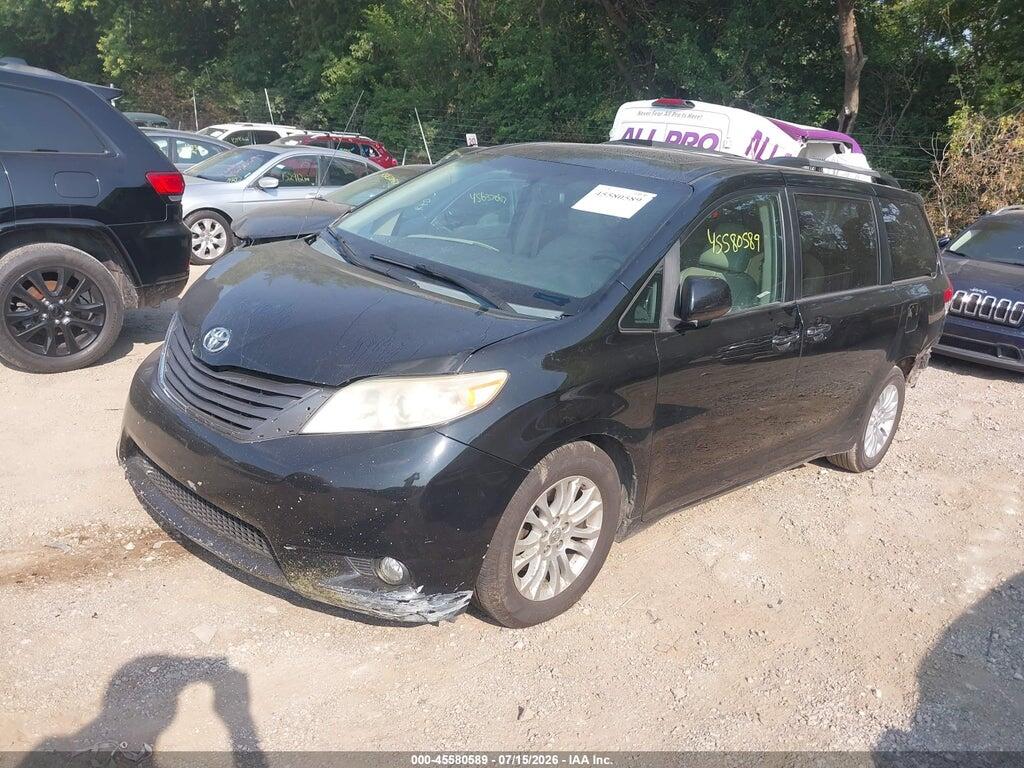 5TDYK3DC1CS248116 2012 TOYOTA SIENNA photo no. 2