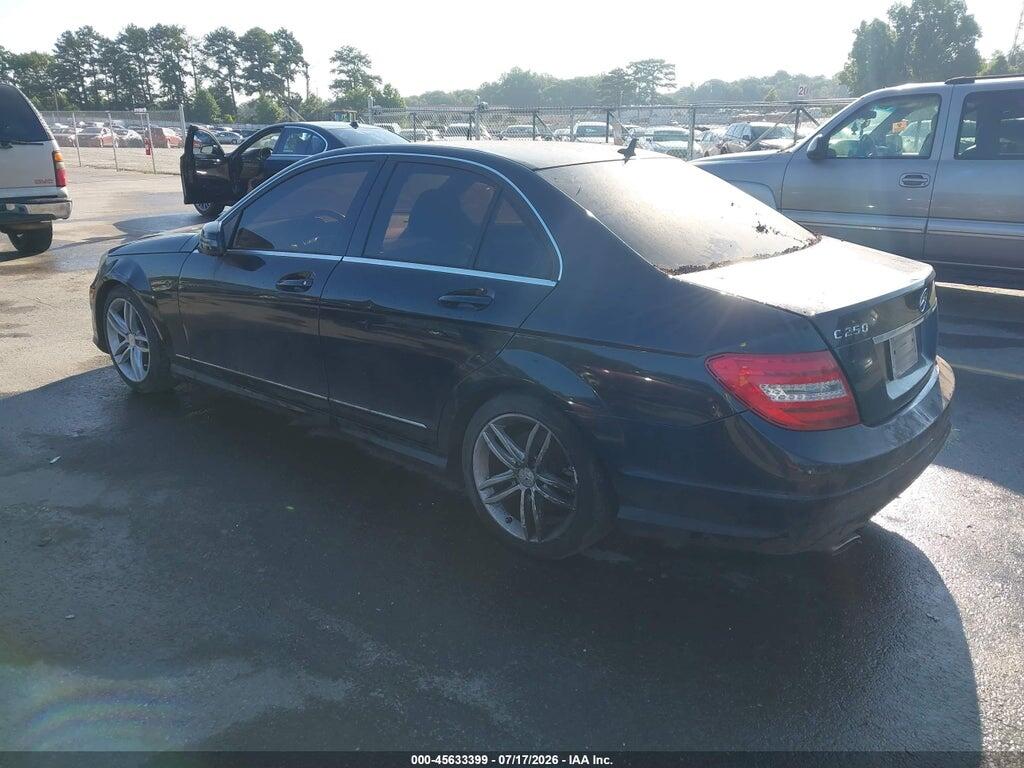 WDDGF4HB8DF971217 2013 MERCEDES-BENZ C 250 photo no. 3
