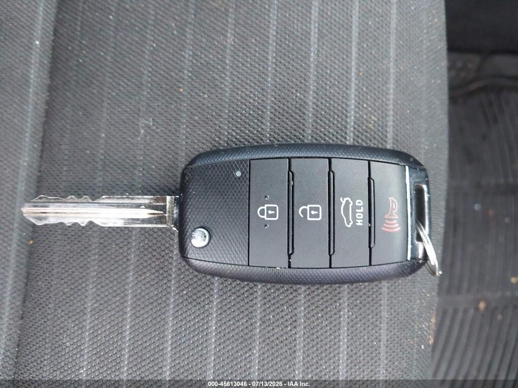 3KPFL4A72JE187366 2018 KIA FORTE photo no. 11