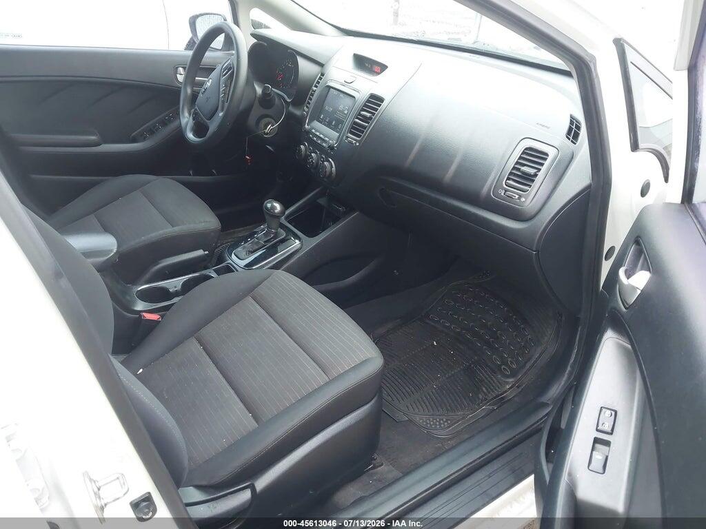 3KPFL4A72JE187366 2018 KIA FORTE photo no. 5