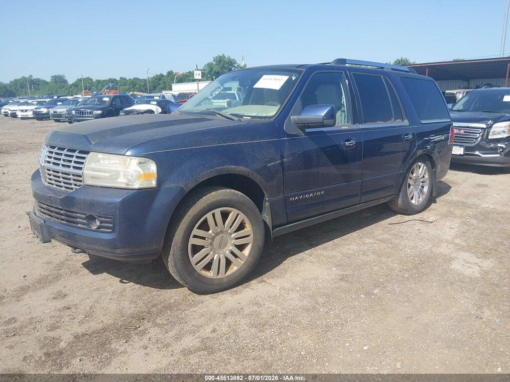 5LMJJ2J55BEJ02755 2011 LINCOLN NAVIGATOR photo no. 2