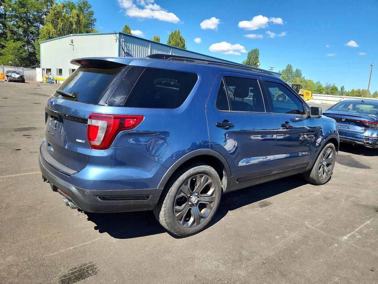2018 FORD EXPLORER SPORT — Фото 3 из 12