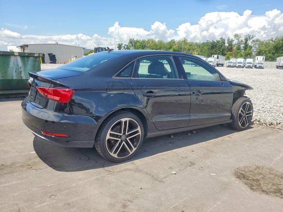 2018 AUDI A3 PREMIUM — Фото 3 из 12