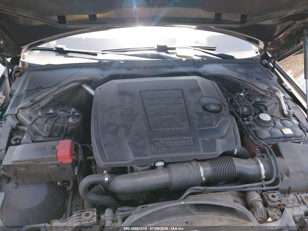 SAJAR4FX1JCP39174 2018 JAGUAR XE photo no. 10