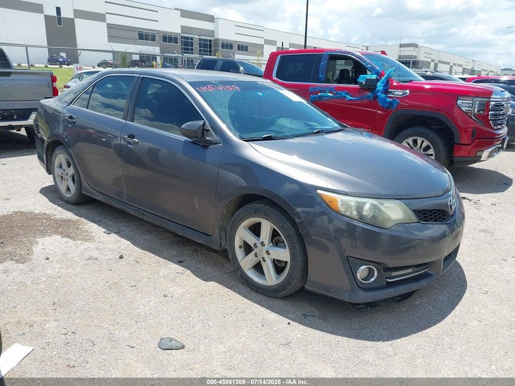4T1BF1FK9EU729275 2014 TOYOTA CAMRY photo no. 1
