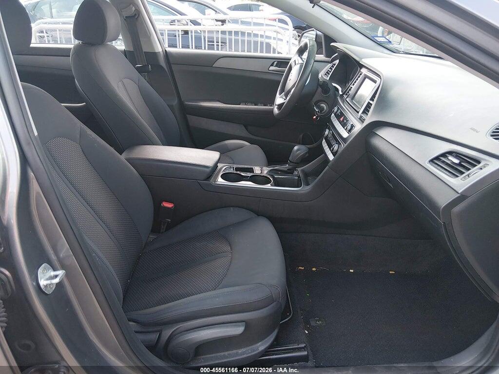 5NPE24AF7KH801959 2019 HYUNDAI SONATA photo no. 5