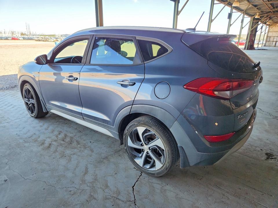 KM8J33A24HU524295 2017 HYUNDAI TUCSON photo no. 2