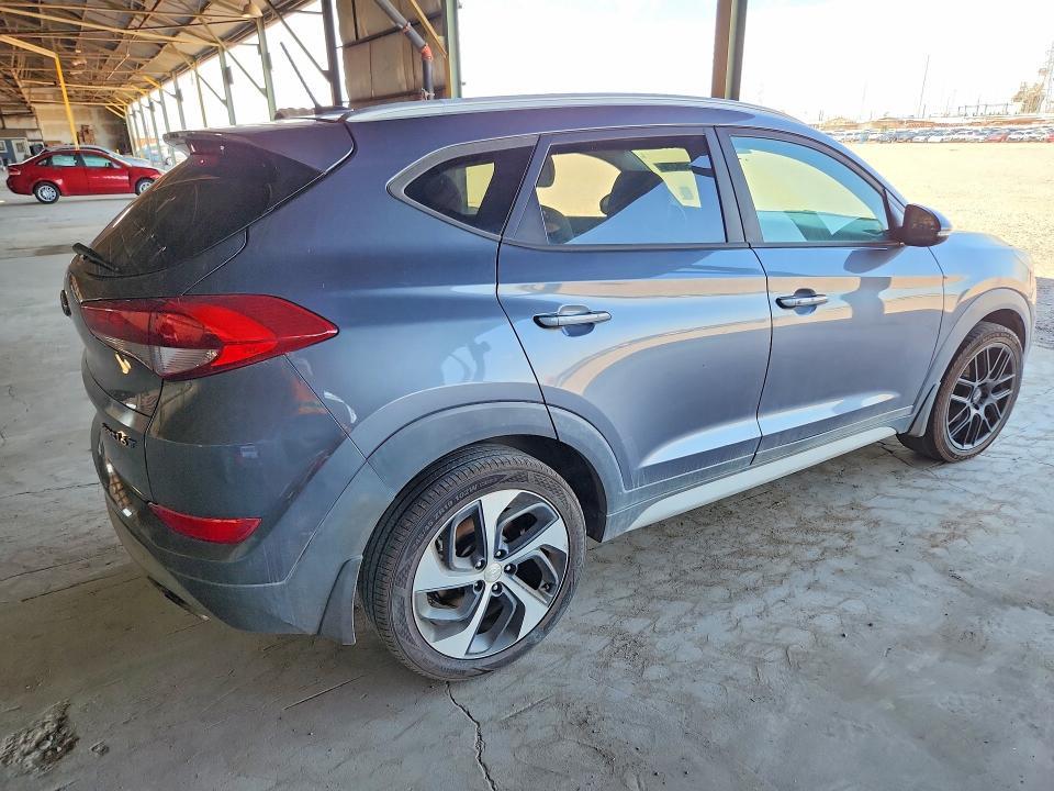 KM8J33A24HU524295 2017 HYUNDAI TUCSON photo no. 3
