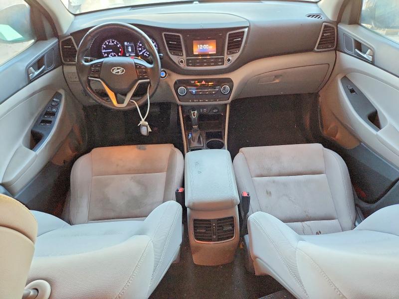 KM8J33A24HU524295 2017 HYUNDAI TUCSON photo no. 8