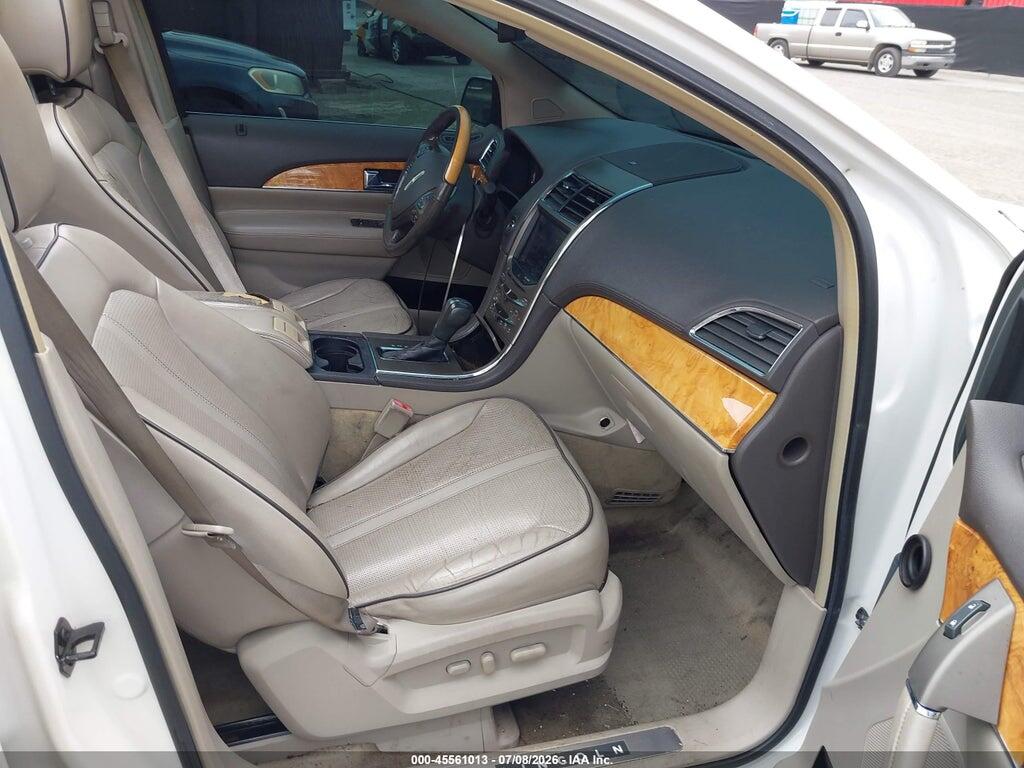 2LMDJ8JK8BBJ27223 2011 LINCOLN MKX photo no. 5
