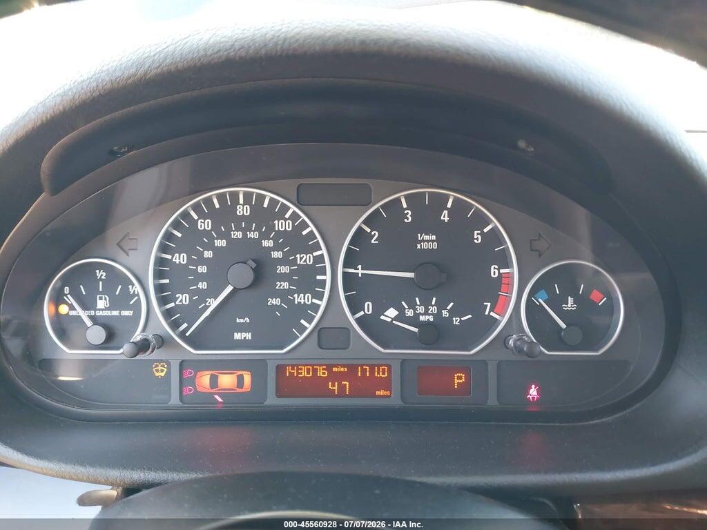 WBAEW53423PG20179 2003 BMW 3 SERIES photo no. 7