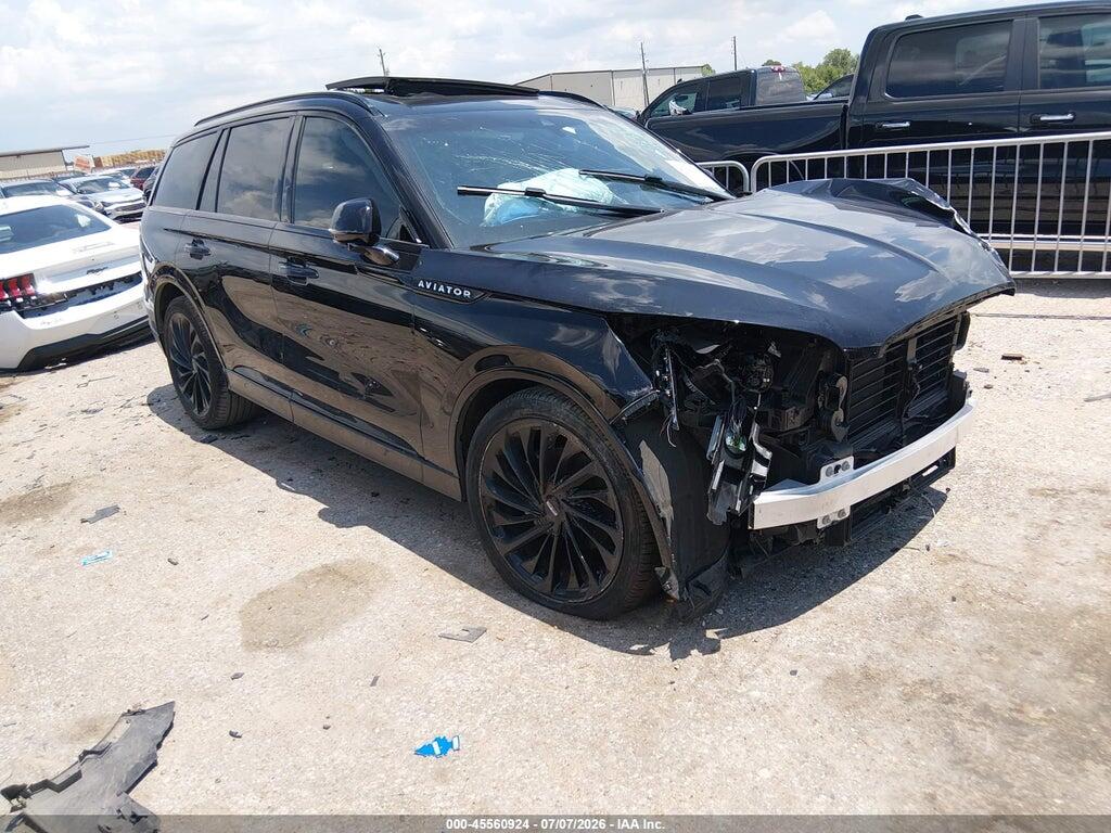 5LM5J7WC8PGL28015 2023 LINCOLN AVIATOR photo no. 1