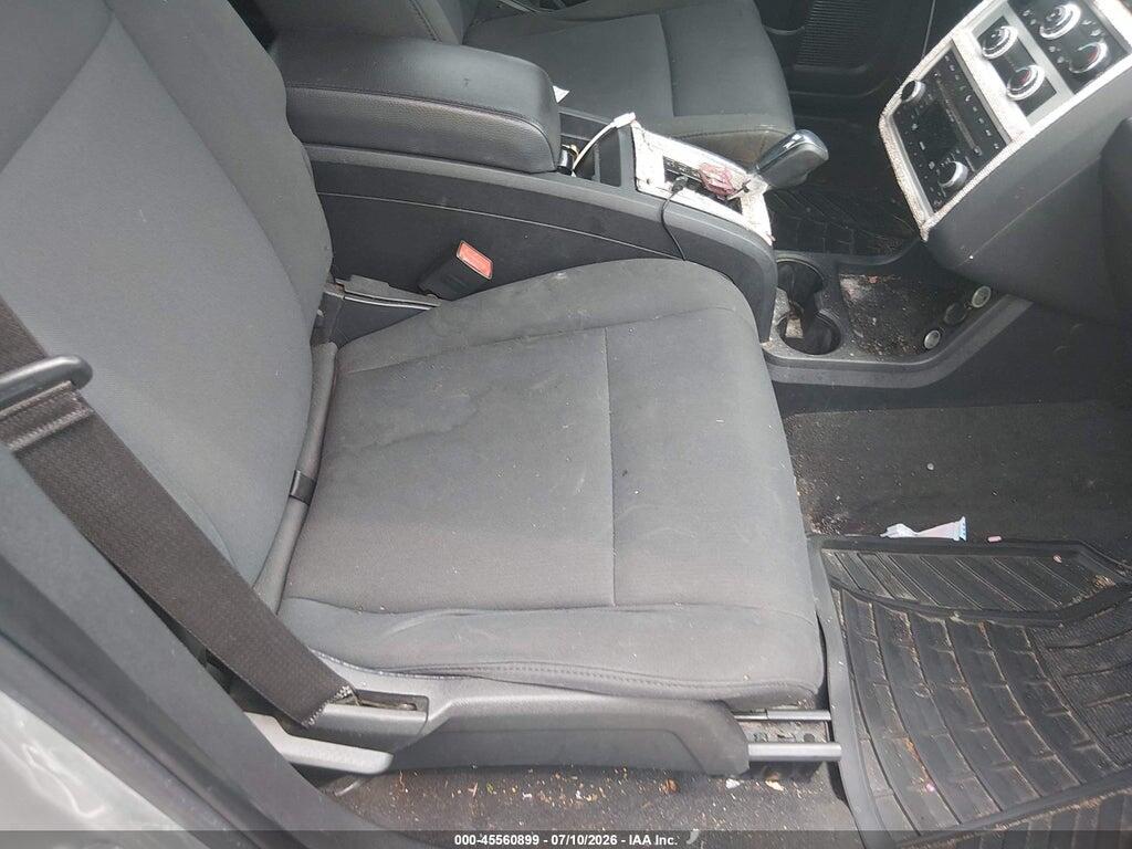 3D4PG5FV8AT181706 2010 DODGE JOURNEY photo no. 5