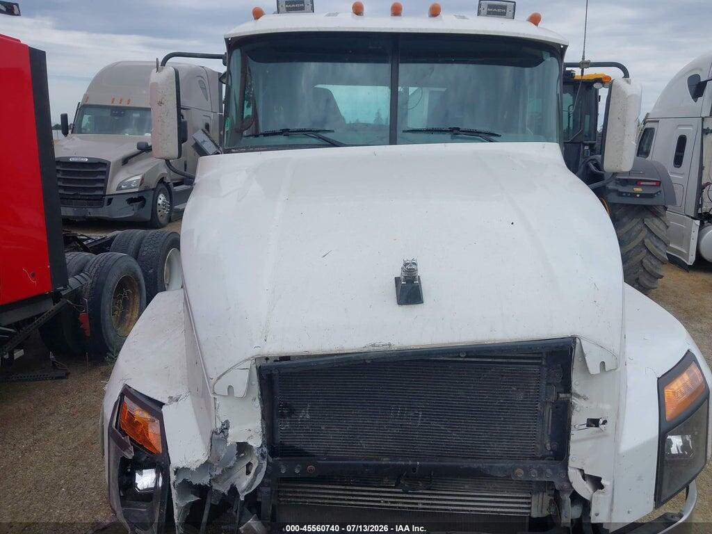 1M1AN3AY6KM001032 2019 MACK ANTHEM photo no. 9