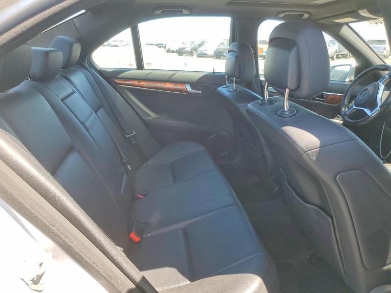 2012 MERCEDES-BENZ C 250 — Фото 10 из 12