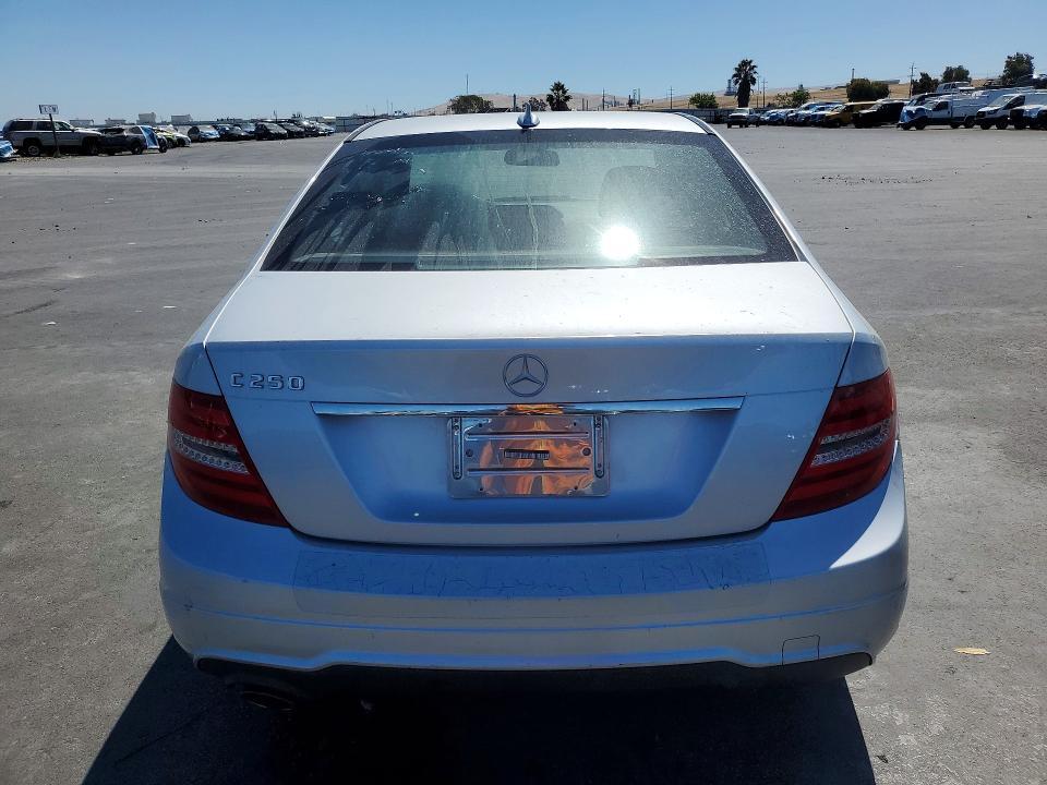 2012 MERCEDES-BENZ C 250 — Фото 6 из 12