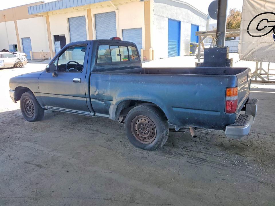 1995 TOYOTA PICKUP 1/2 TON SHORT WHEELBASE DX — Фото 2 из 12