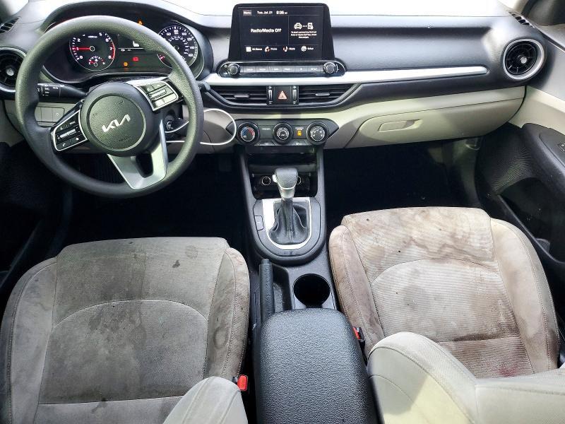 2023 KIA FORTE LXS — Фото 8 из 12
