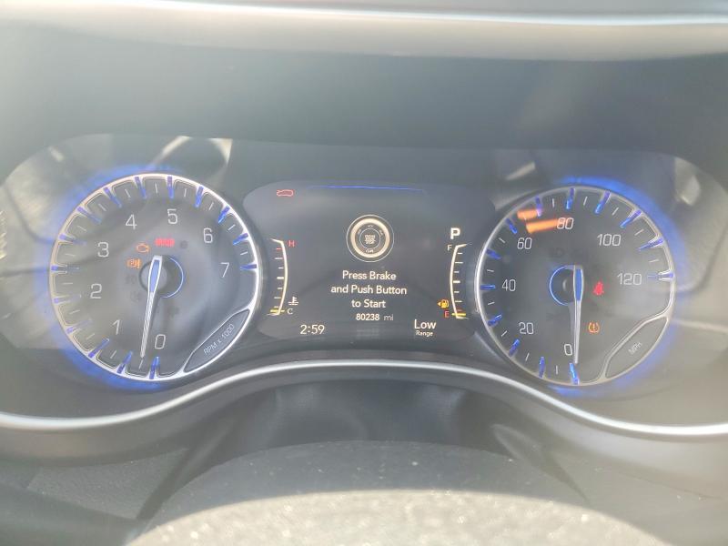 2023 CHRYSLER PACIFICA TOURING L — Фото 9 из 13
