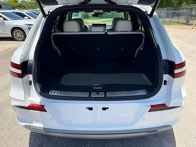 2025 GENESIS G70 — Фото 6 из 15