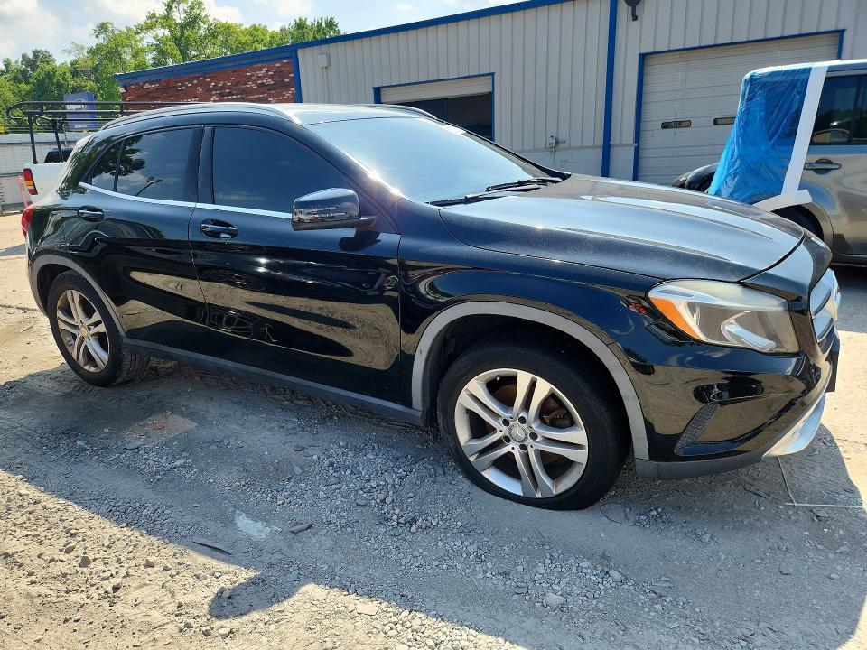 2016 MERCEDES-BENZ GLA 250 — Фото 4 из 13