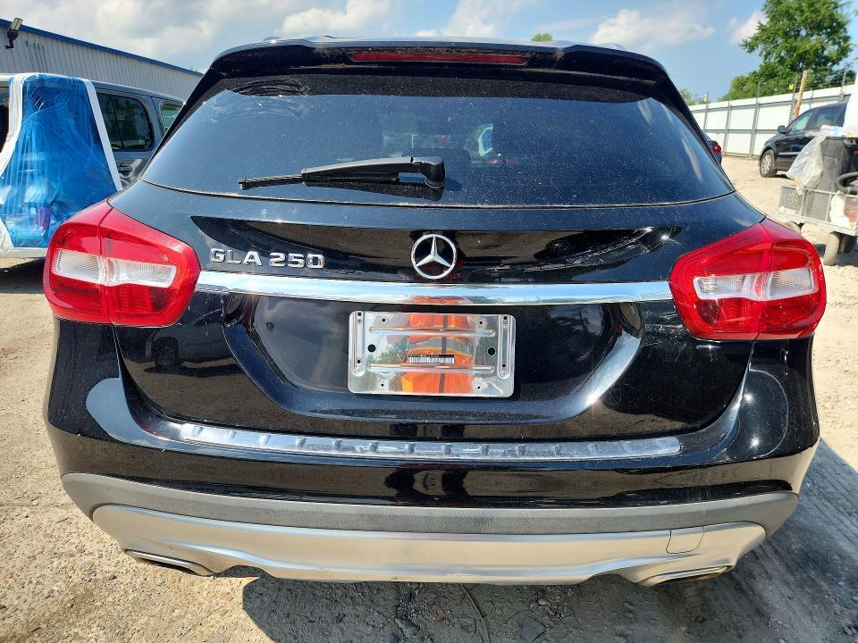 2016 MERCEDES-BENZ GLA 250 — Фото 6 из 13