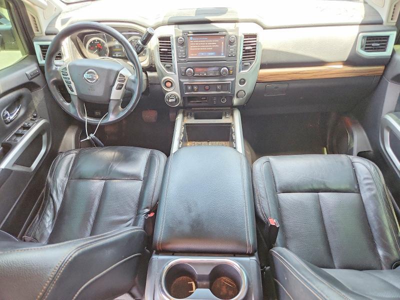 2017 NISSAN TITAN SL — Фото 8 из 12