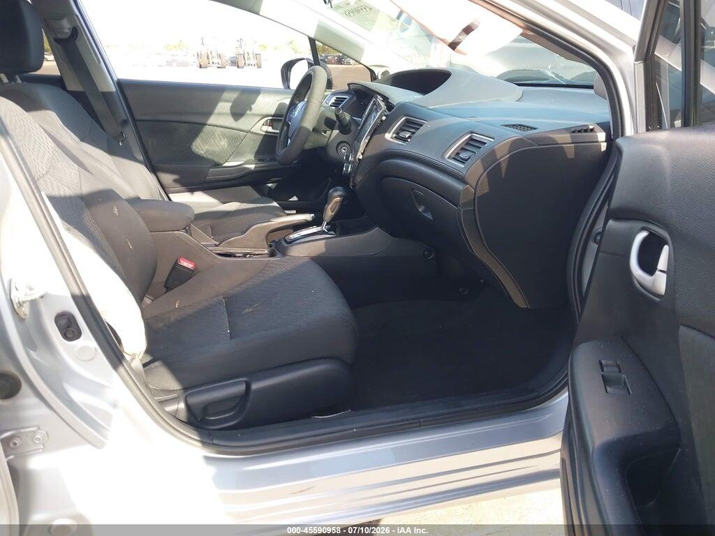 19XFB2F78FE104899 2015 HONDA CIVIC photo no. 5