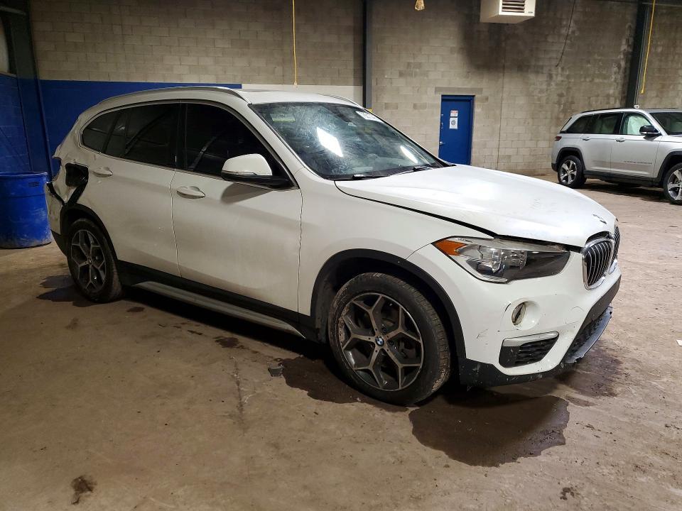 2018 BMW X1 XDRIVE28I — Фото 4 из 14