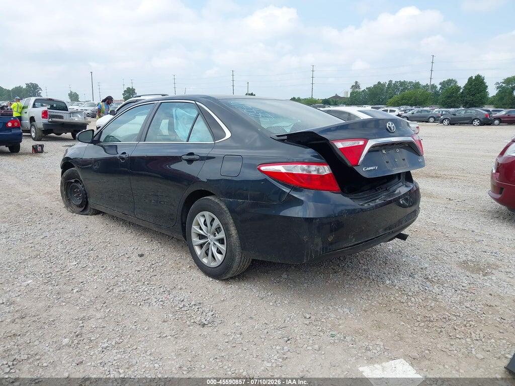 4T1BF1FK5HU418883 2017 TOYOTA CAMRY photo no. 3