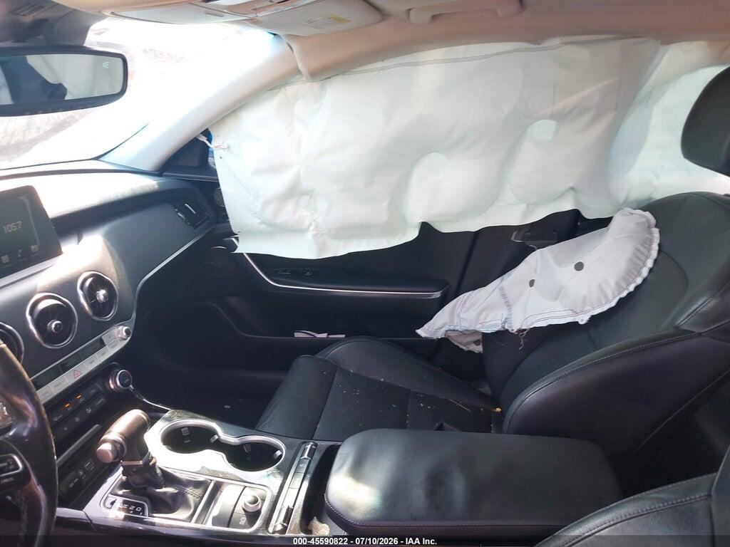 KNAE25LA3J6027478 2018 KIA STINGER photo no. 5