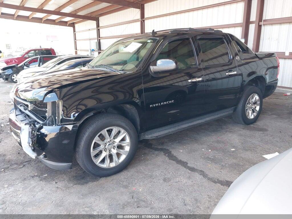 3GNTKFE77DG132388 2013 CHEVROLET AVALANCHE photo no. 2