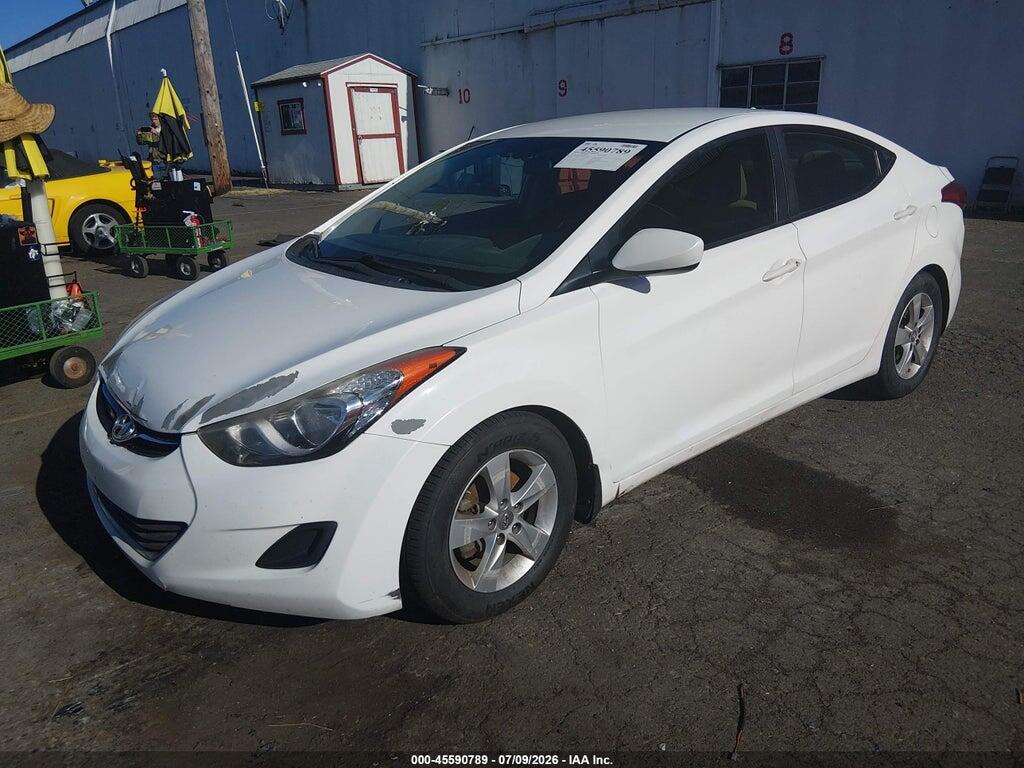 5NPDH4AE2DH369351 2013 HYUNDAI ELANTRA photo no. 2