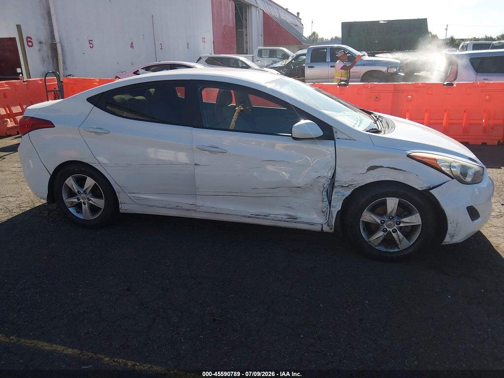 5NPDH4AE2DH369351 2013 HYUNDAI ELANTRA photo no. 6