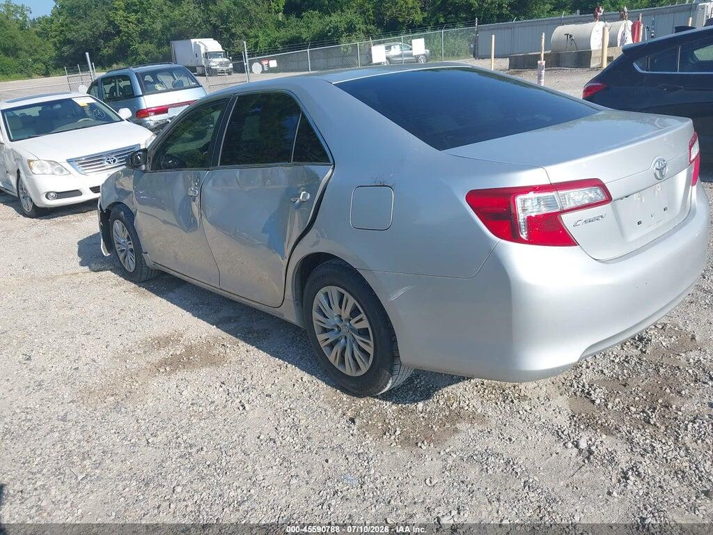 4T1BF1FK5EU361032 2014 TOYOTA CAMRY photo no. 3