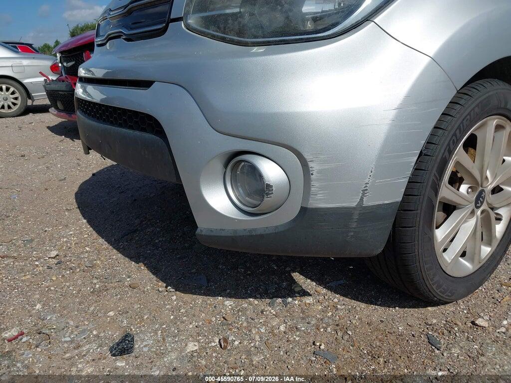 KNDJP3A53J7519726 2018 KIA SOUL photo no. 6