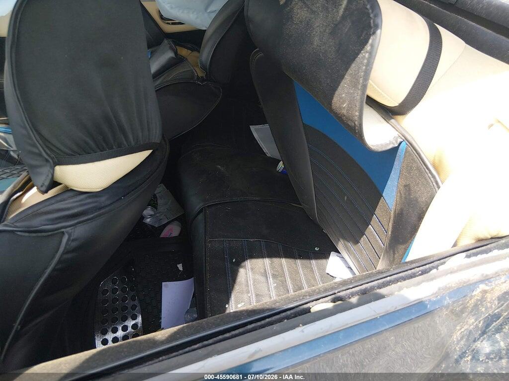 5YFBURHE4JP830831 2018 TOYOTA COROLLA photo no. 8