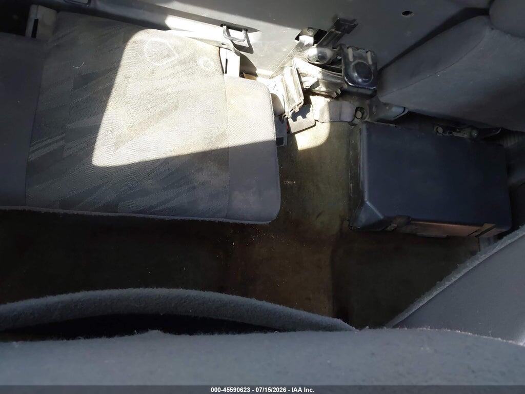 1GCDT196948180592 2004 CHEVROLET COLORADO photo no. 8