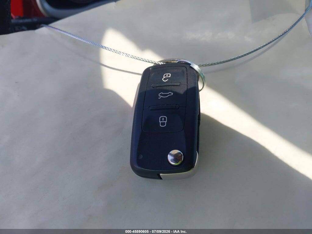 3VWJP7AT9EM612992 2014 VOLKSWAGEN BEETLE photo no. 11